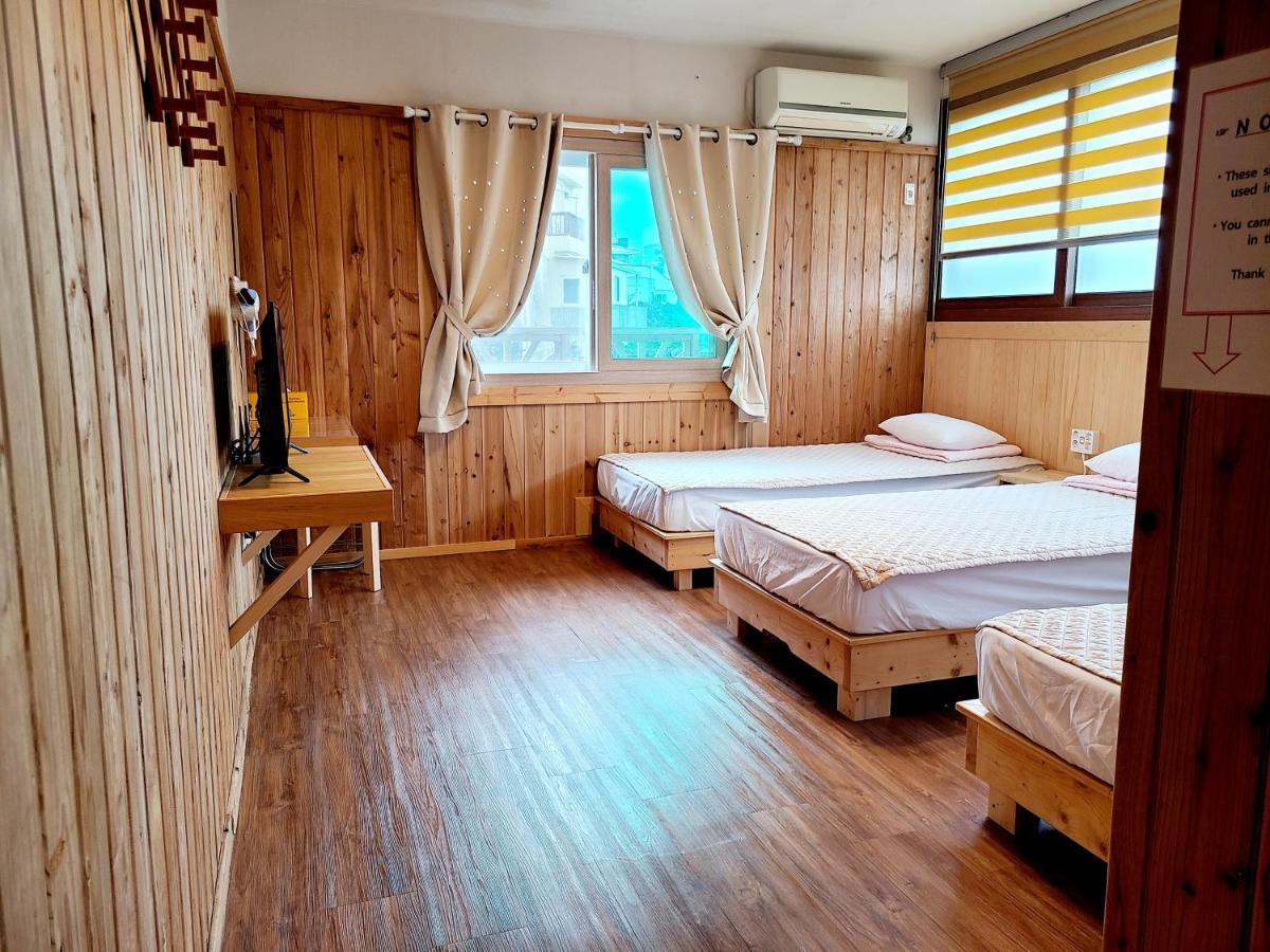 Galeum Guesthouse Seogwipo Extérieur photo