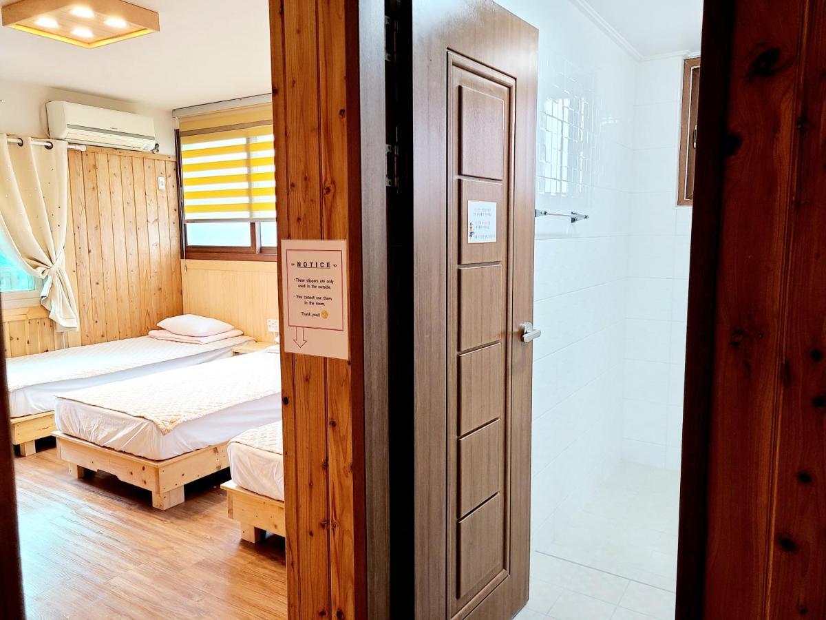 Galeum Guesthouse Seogwipo Extérieur photo
