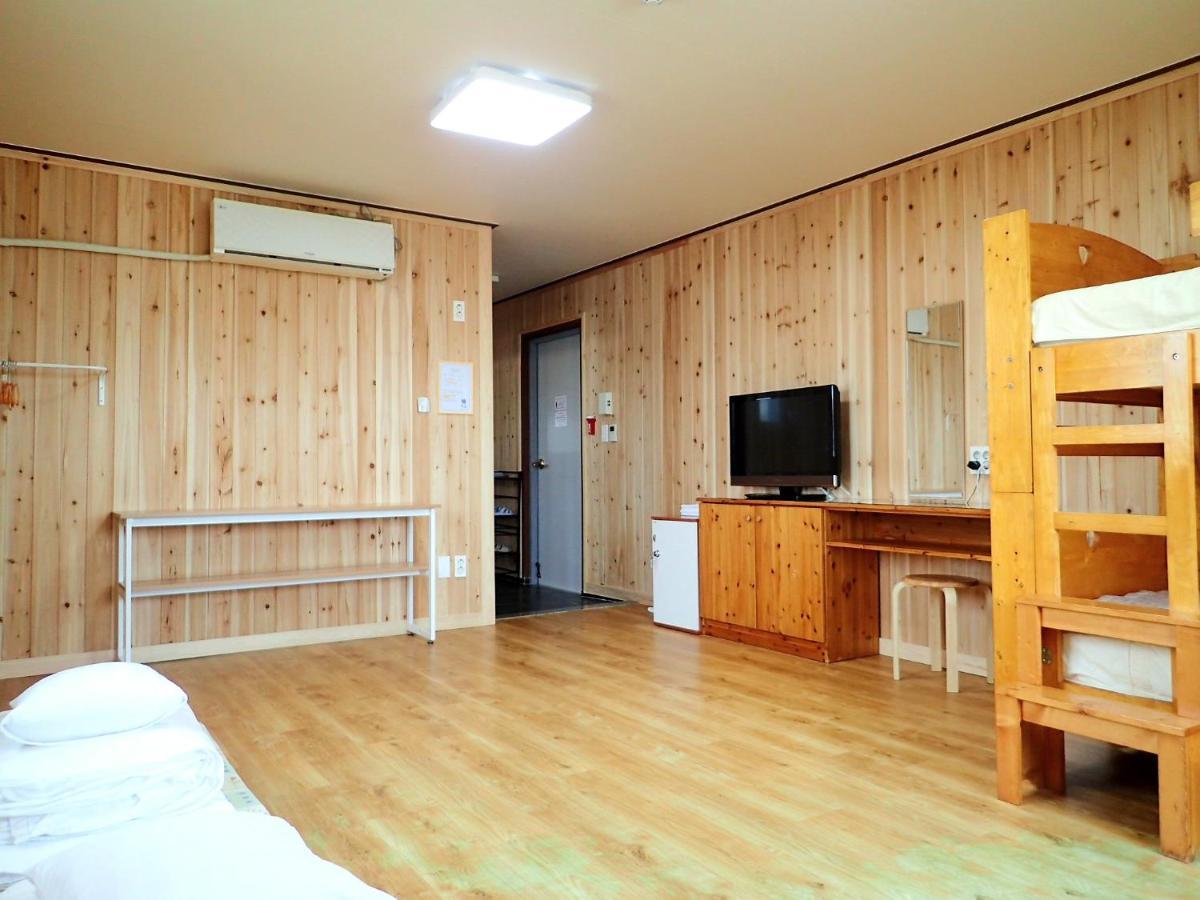 Galeum Guesthouse Seogwipo Extérieur photo